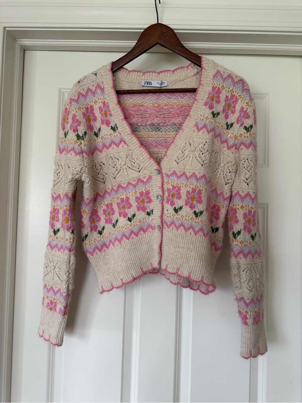 Zara blogger’s fave pastel Floral jacquard knit Fair Isle V-Neck Button Cardigan - Picture 2 of 13